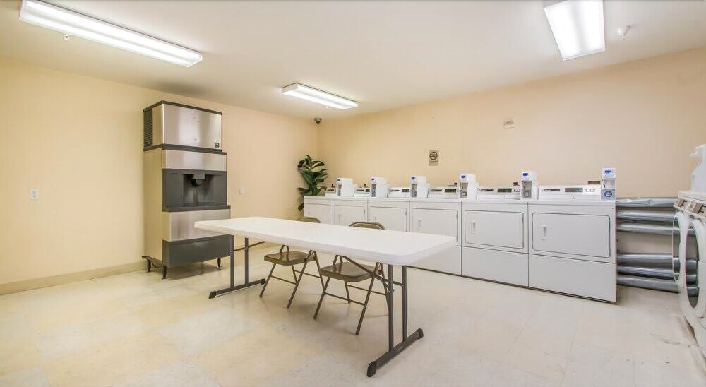Intown Suites Extended Stay Marietta Ga - Town Center 케네쏘 외부 사진